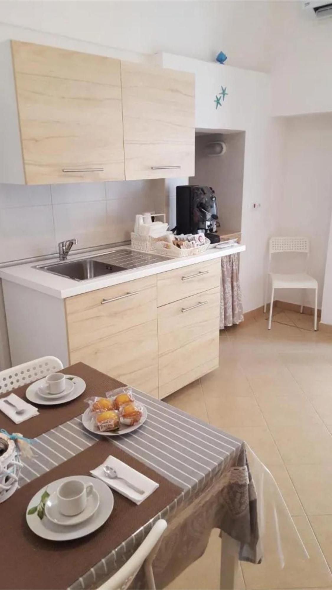 Dimora Cieli Di Dante 17 Apartment โปลีญาโนอามาเร ภายนอก รูปภาพ